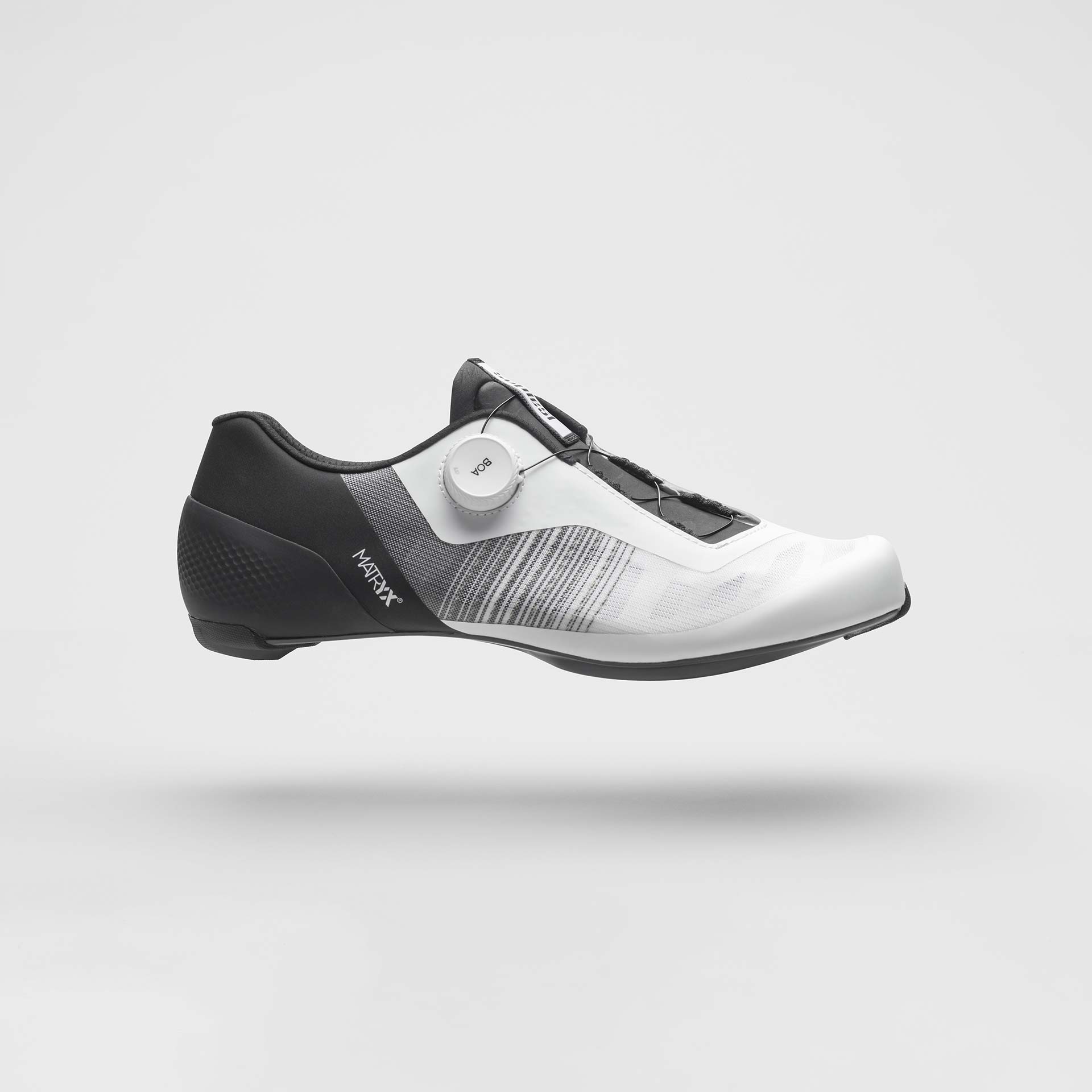 Road 30.8 PRO - white/black